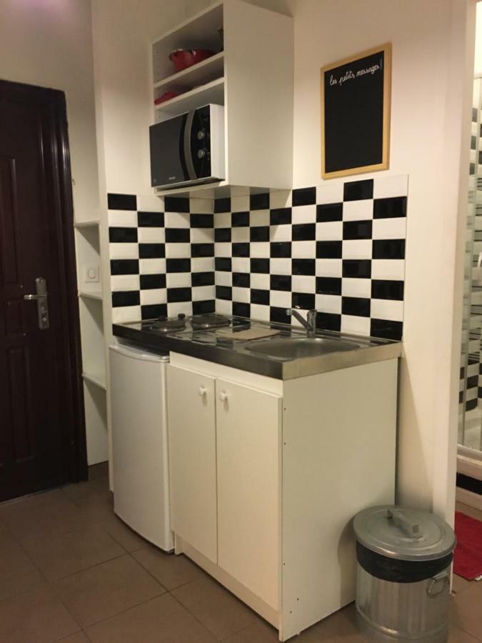 Le Studio Des Artistes Apartment *